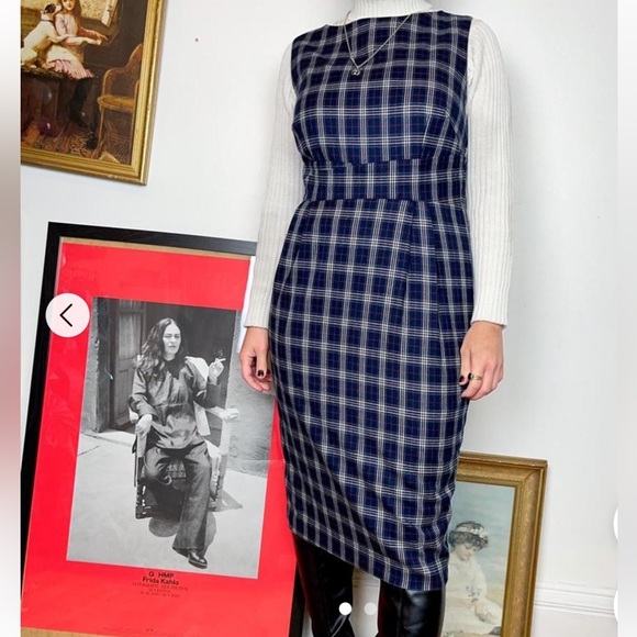 Checked Bodycon Dress - Picture 6 of 11